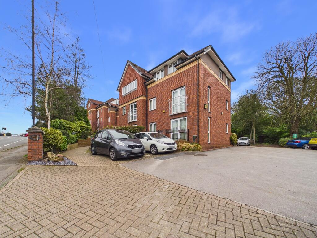 Main image of property: Flat 8, Ridgeway Court, 224 Warwick Avenue