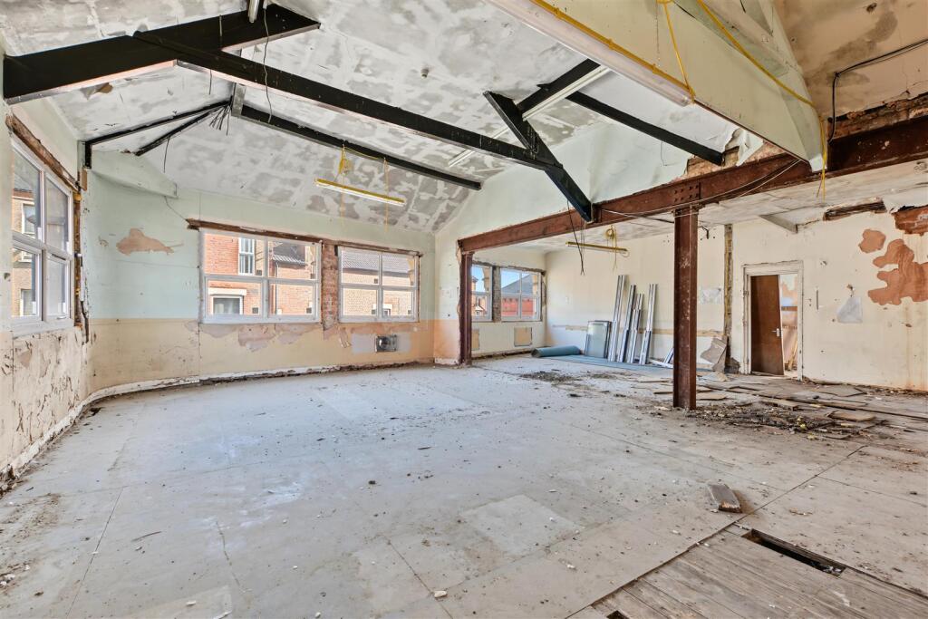 House in Nottingham, Cinderhill - View 5