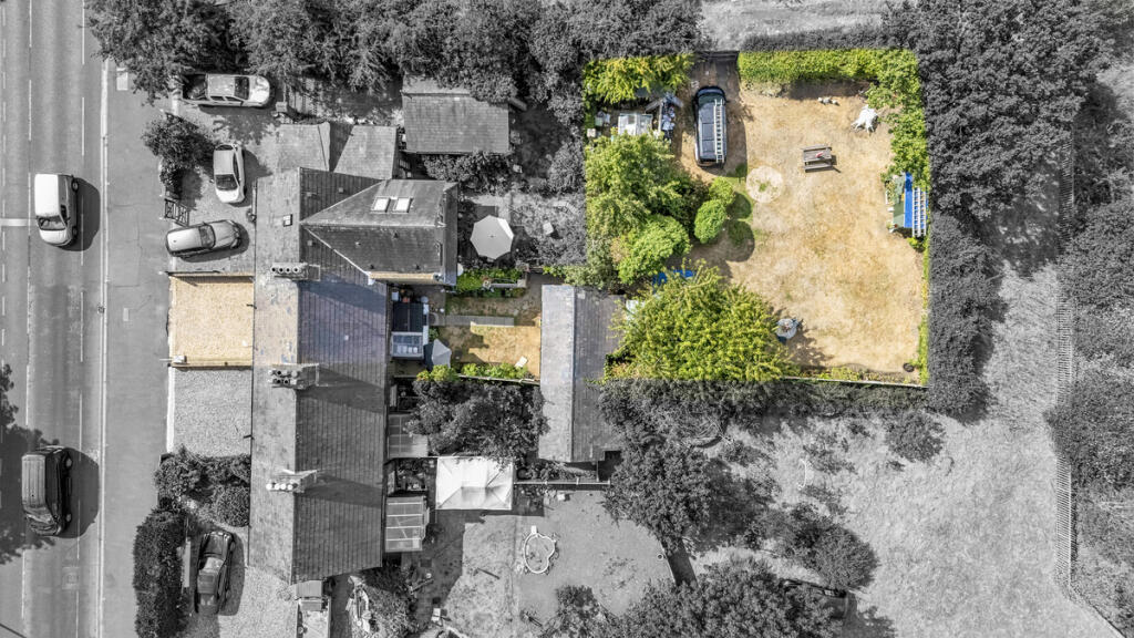 House in Romford - View 5