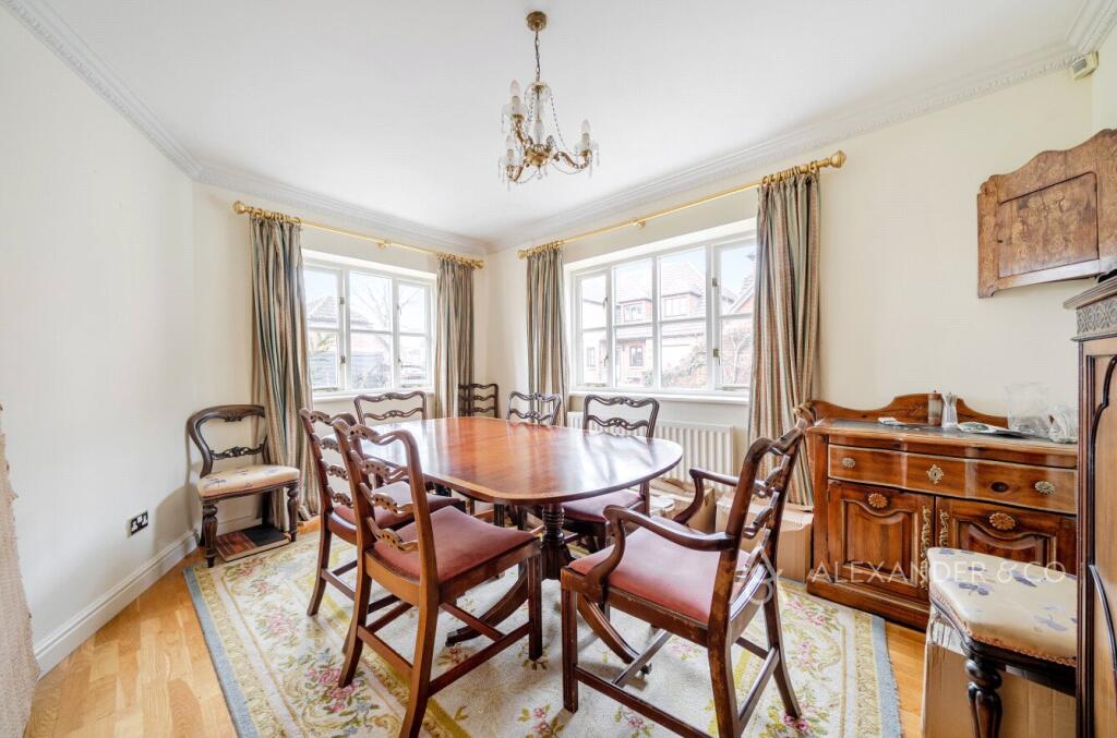 Bevan Court, Winslow, Buckingham photo 3
