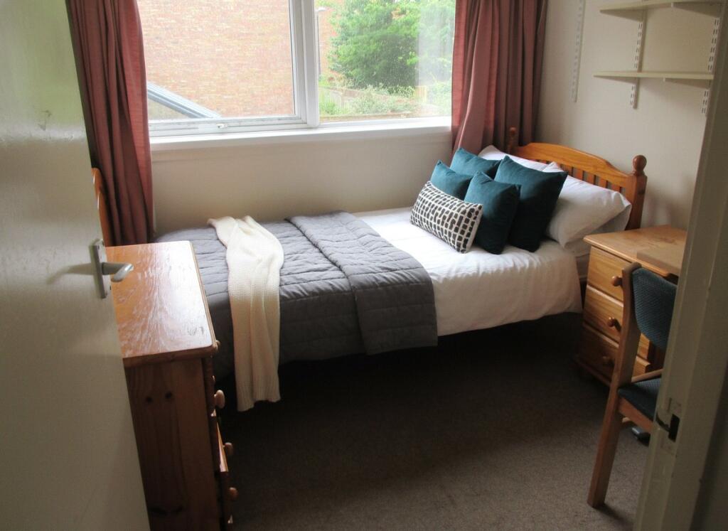 4 bedroom house for rent