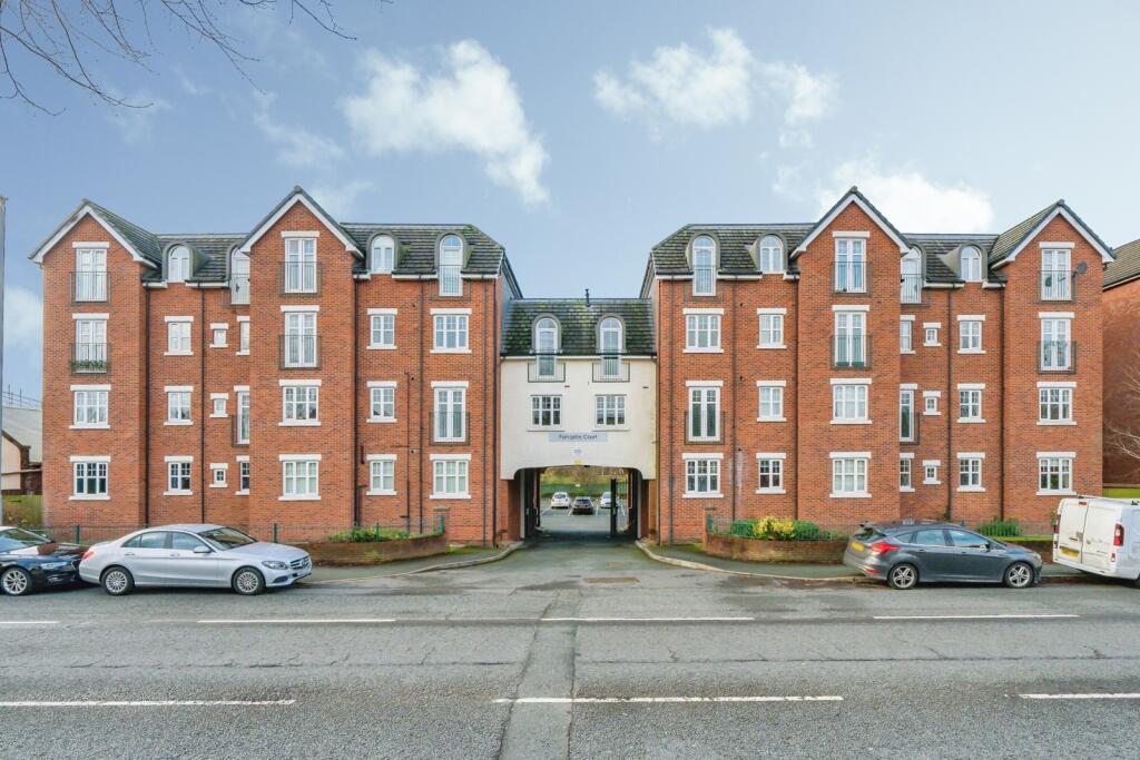 Main image of property: Wilderspool Causeway, Warrington, Cheshire, WA4