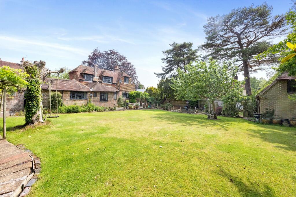 Burtenshaws, 11 Boddingtons Lane, Ditchling, BN6 8SS photo 2