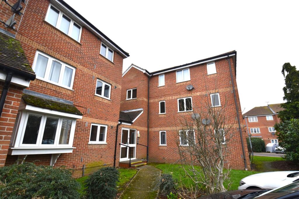 Main image of property: Lesney Gardens, Rochford