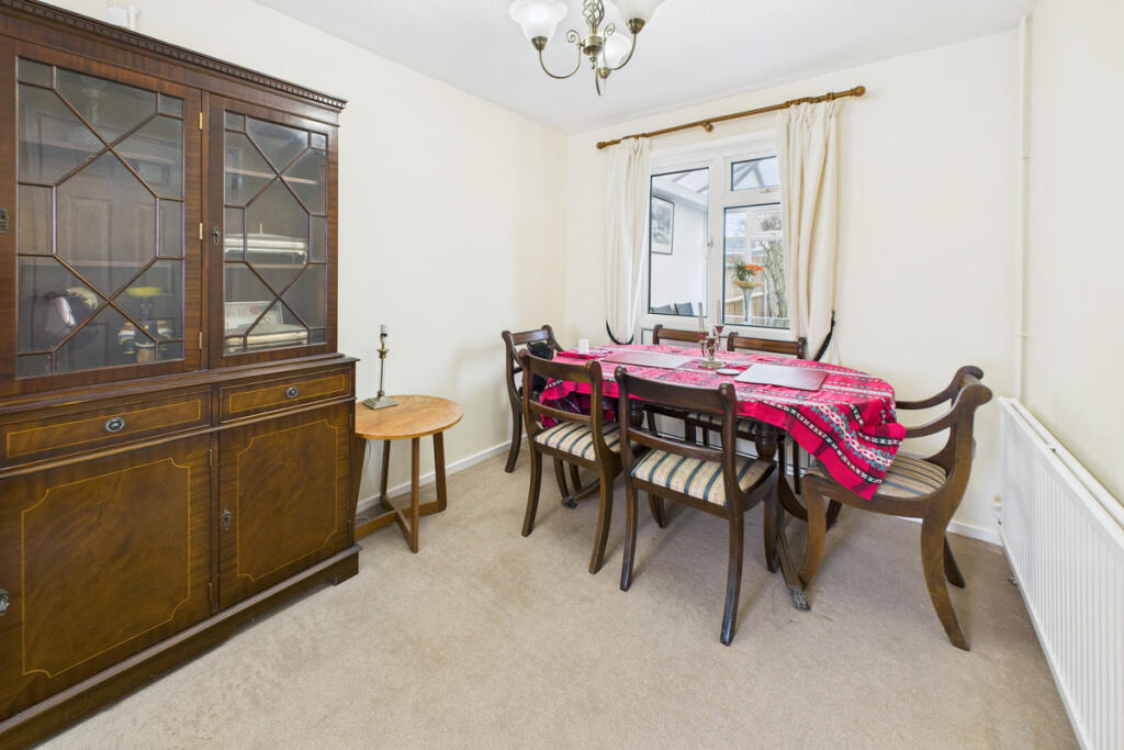 Wootton Drive, Hemel Hempstead, HP2 photo 3