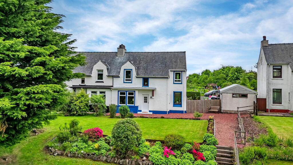 Main image of property: Hamilton Place, Neilston, Glasgow, East Renfrewshire