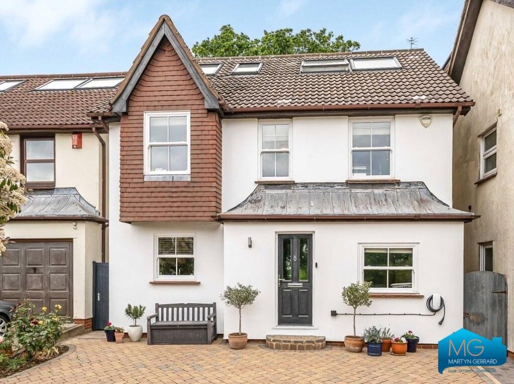 Main image of property: Postern Green, Enfield, EN2