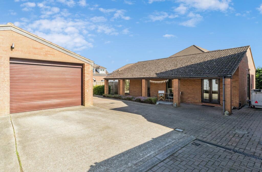 Main image of property: Cambridge Road, Langford, SG18