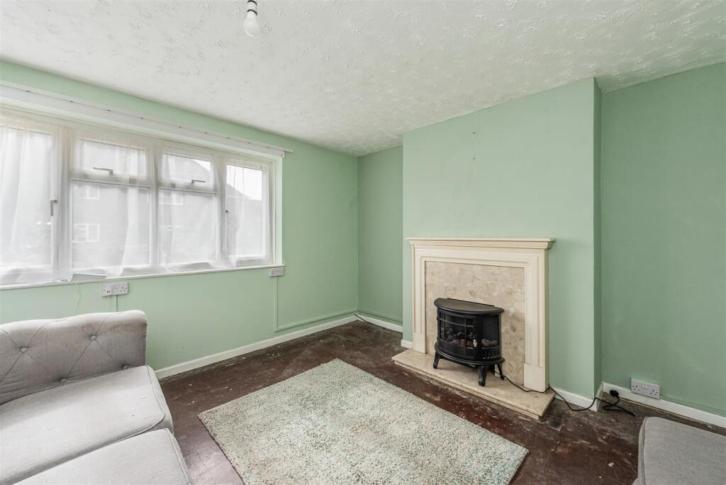 Apartment in Salisbury - View 5