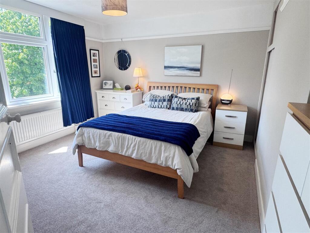 House in Newbury, West Berkshire - View 6