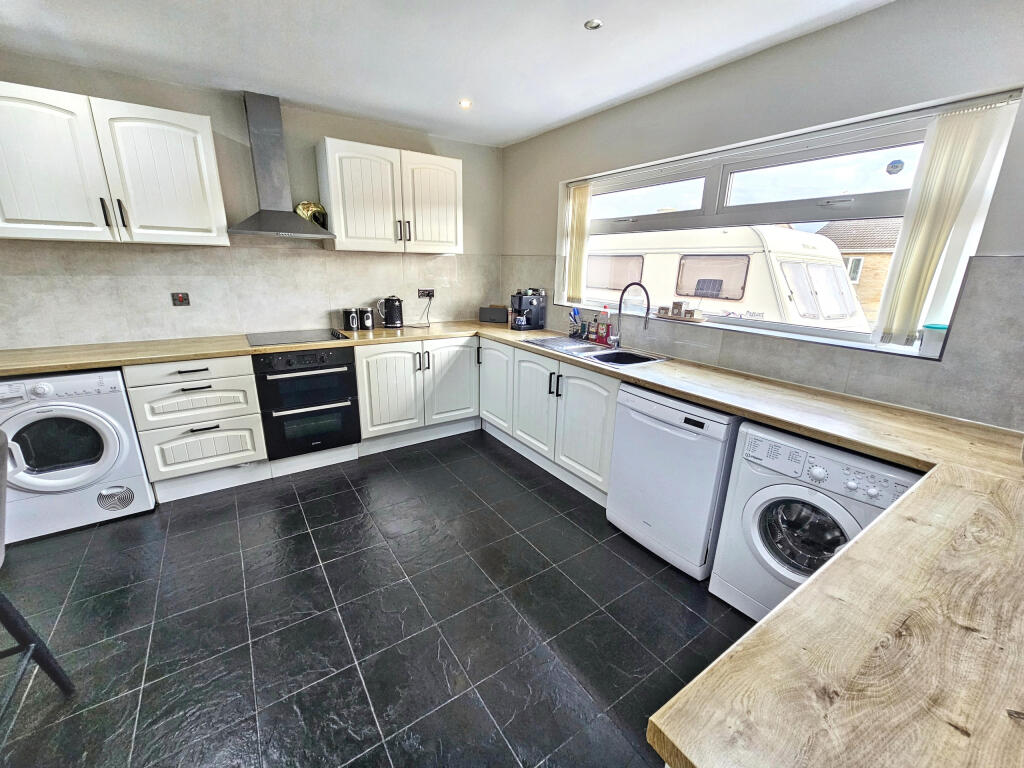 House in Peterborough - View 5