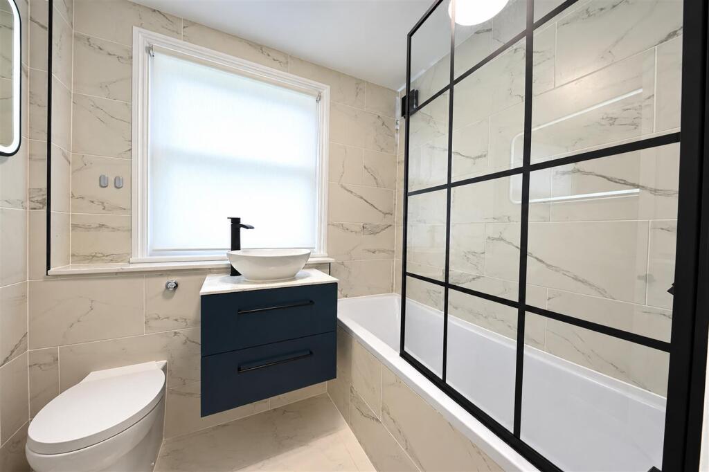 Apartment in London, Kensal Town, Maida Hill - View 4