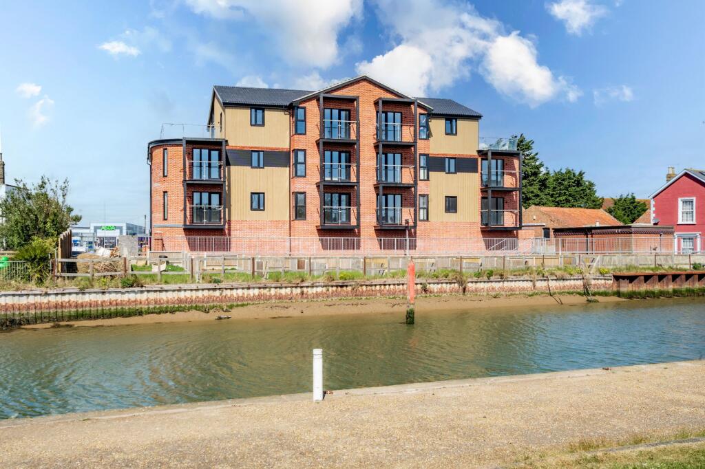 Main image of property: Bridge Road, Great Yarmouth