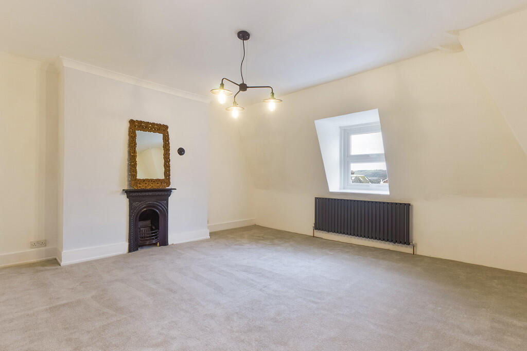 Apartment in Canterbury - View 5
