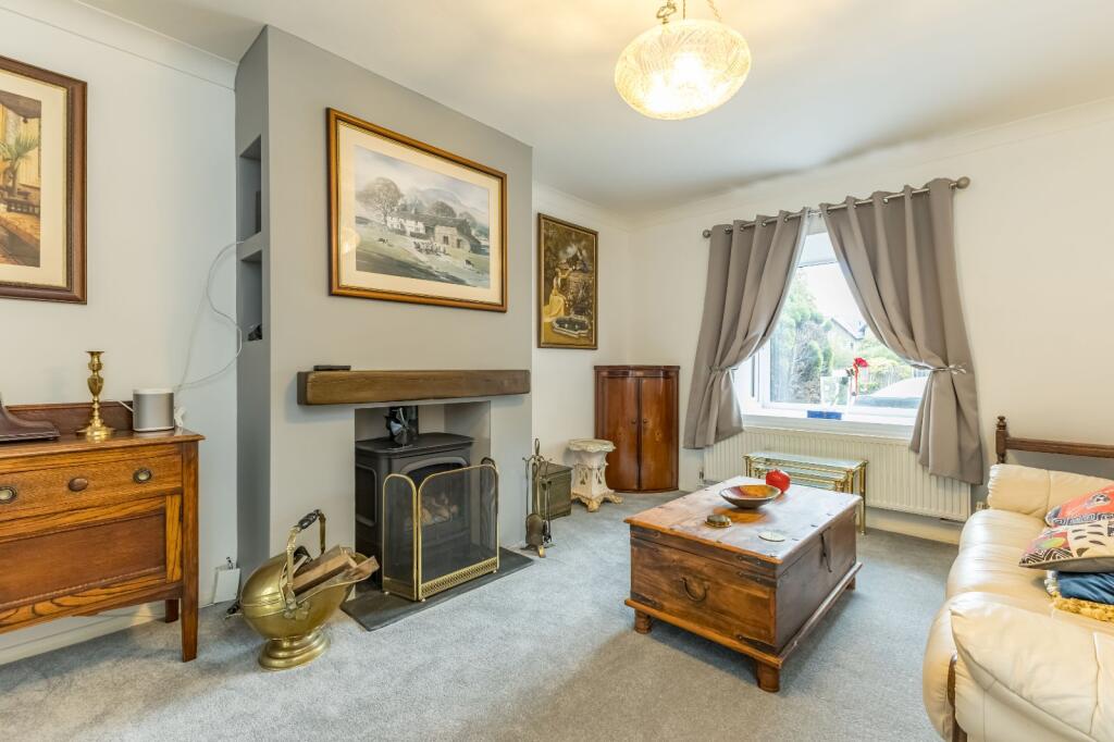 Howard Way, Meltham, Holmfirth, HD9 photo 2