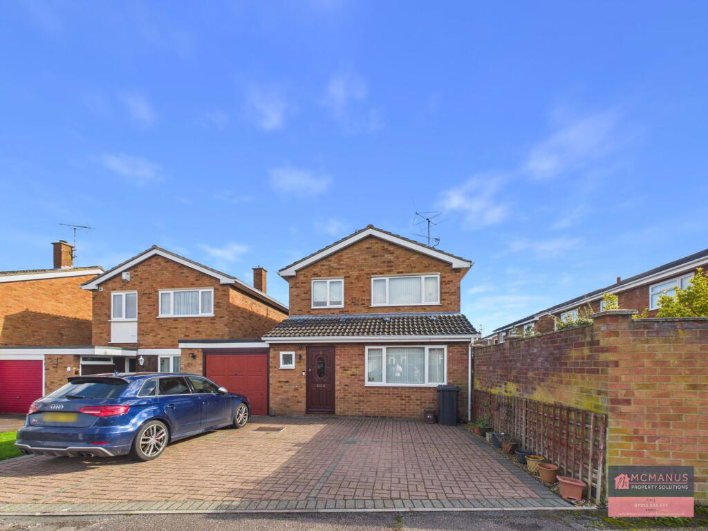 Main image of property: Norton Road, Stotfold, Hitchin, SG5 4PQ