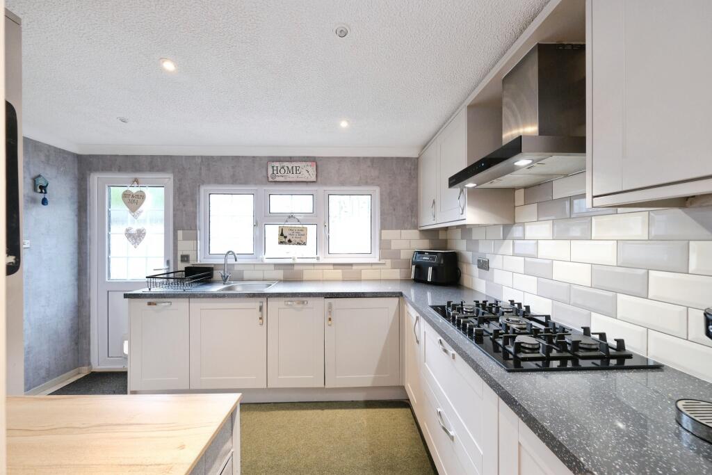 Southwell Road East, Mansfield, NG21 - View 4