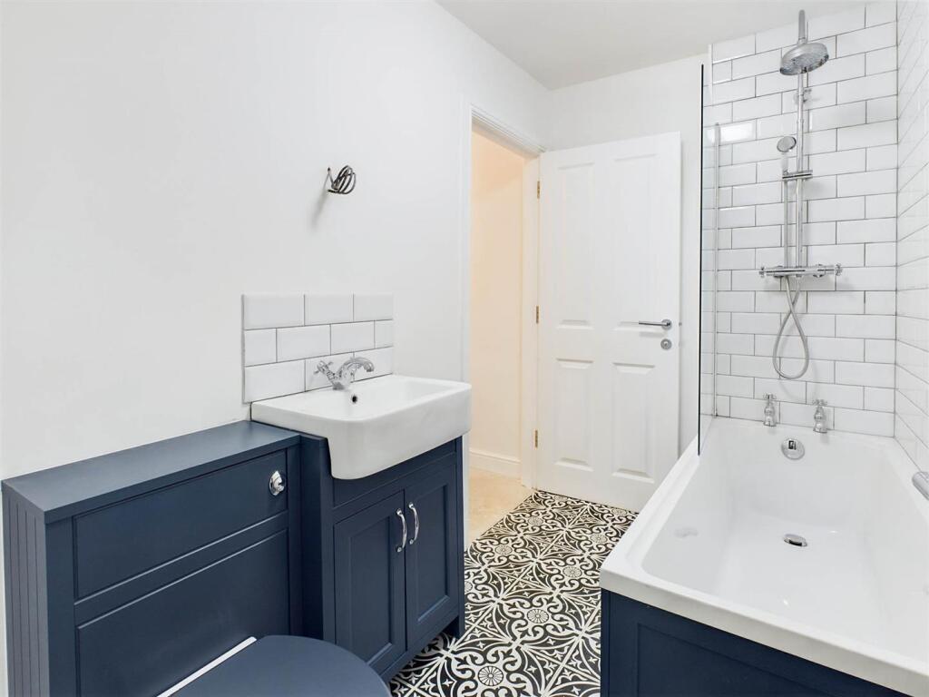 Apartment in Torquay - View 5