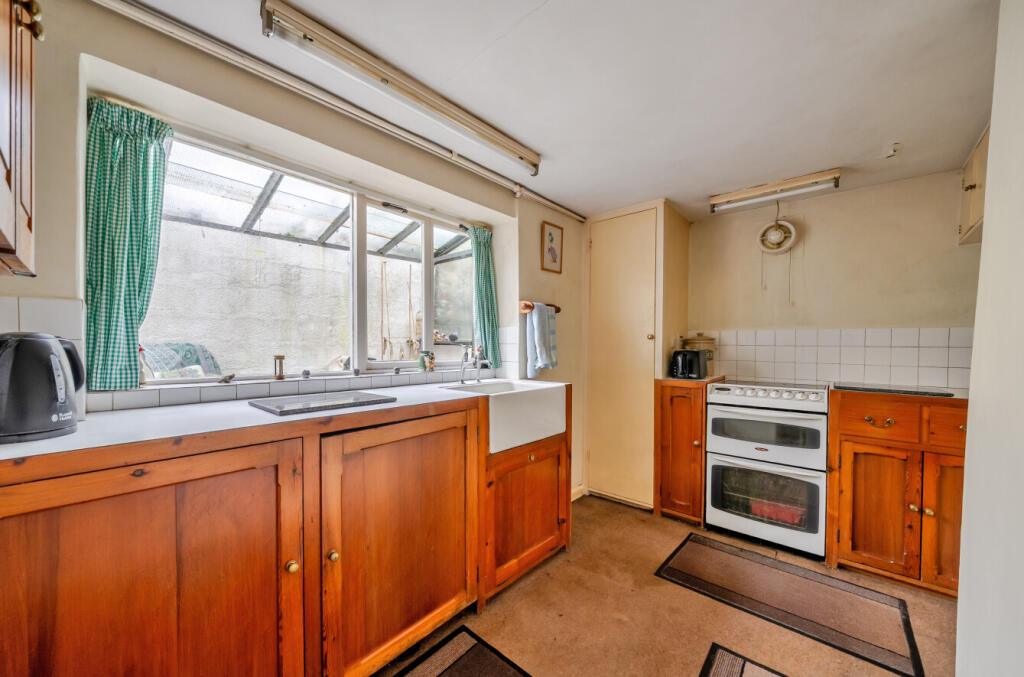 Silver Street, Warminster, BA12 - View 6