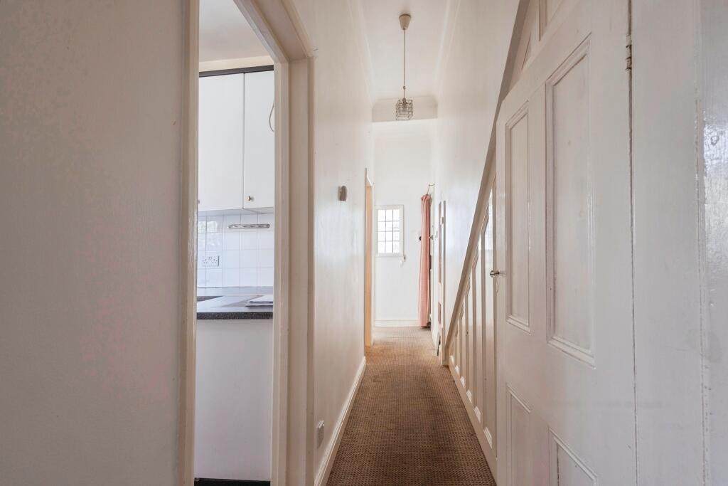 Apartment in London, Willesden Green, Harlesden - More