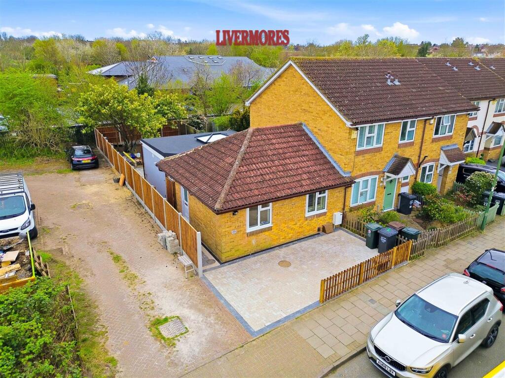 Main image of property: Chatsworth Road, Dartford