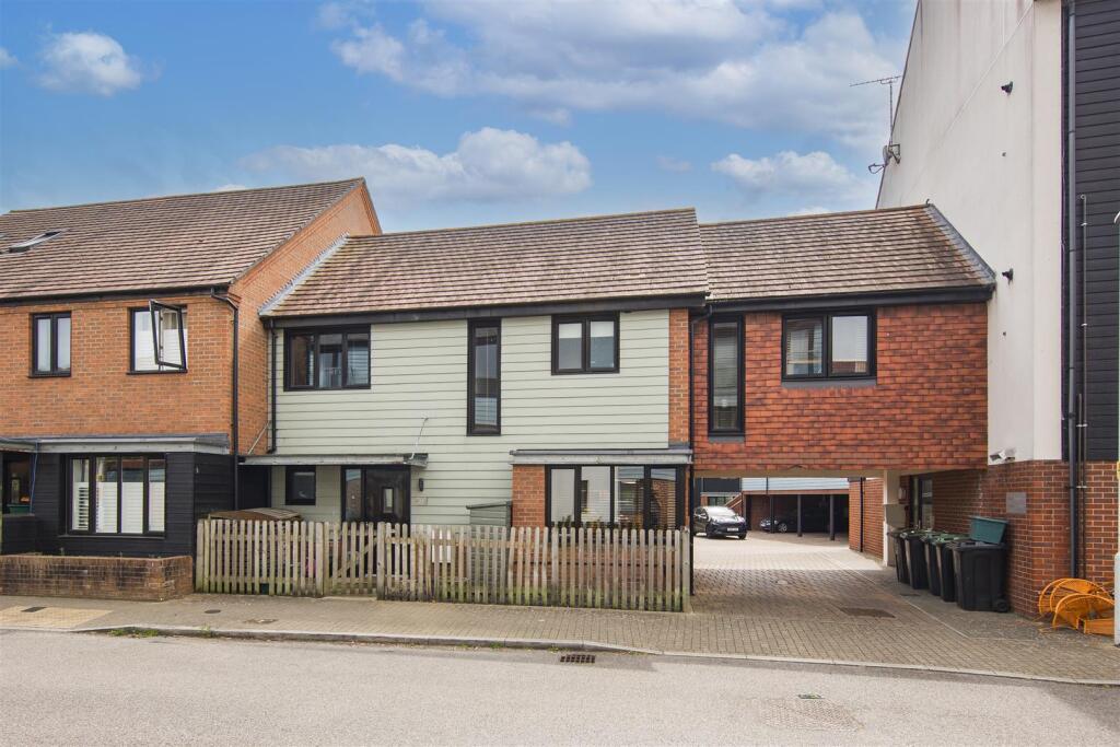 Main image of property: Hawley Drive, Leybourne, West Malling