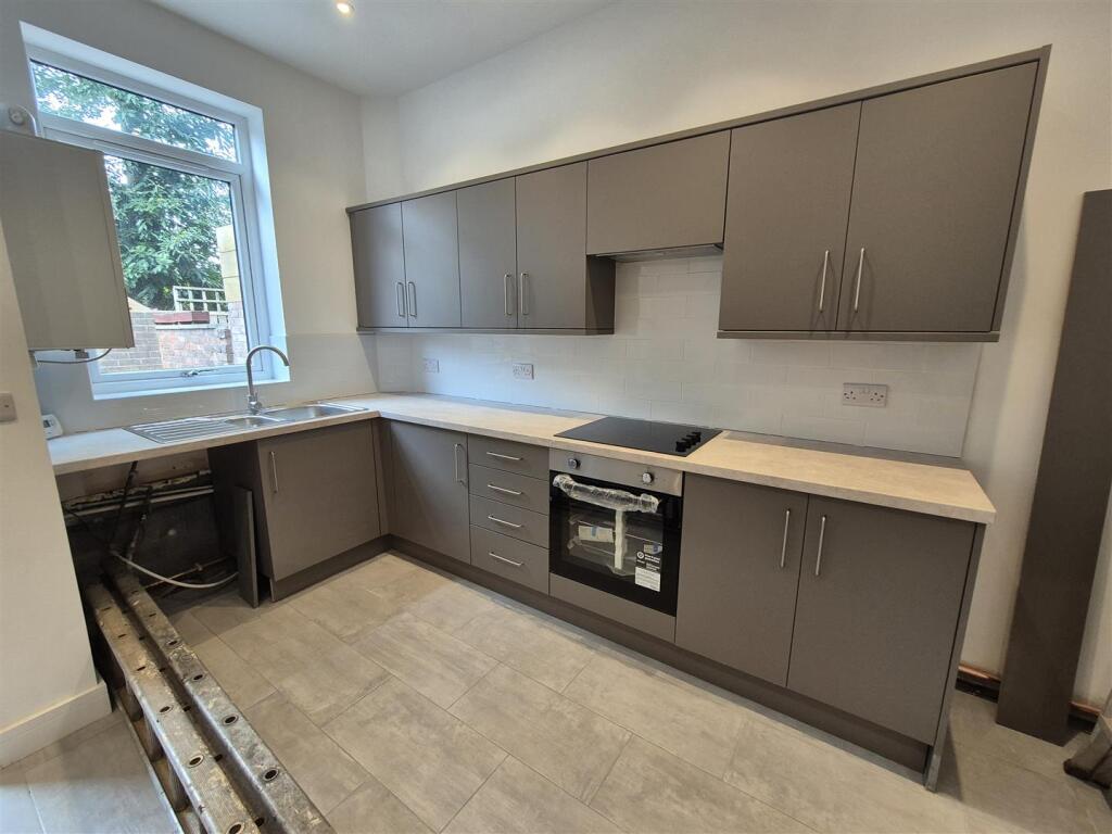 House in Stockport - View 3