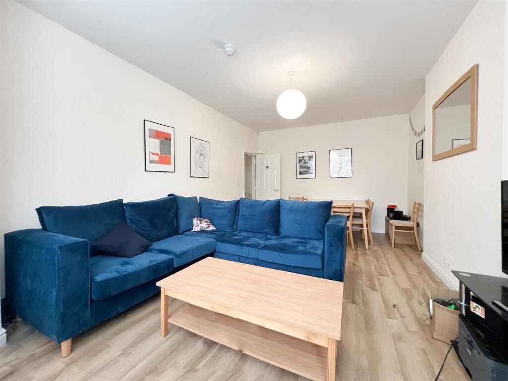 House in Sheffield - View 3