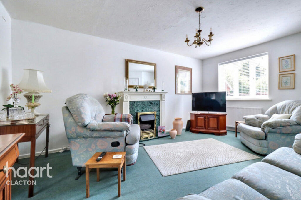 House in Clacton-on-Sea, Great Clacton - View 5