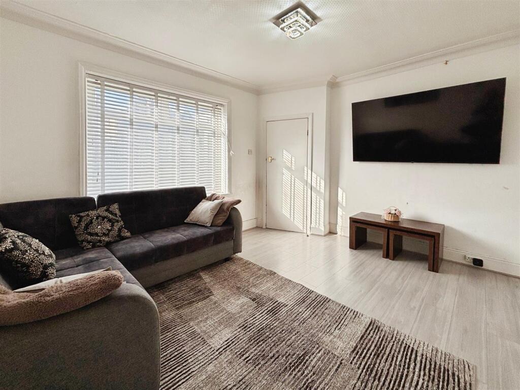 Ewart Street, Bradford, BD7 3PA photo 5