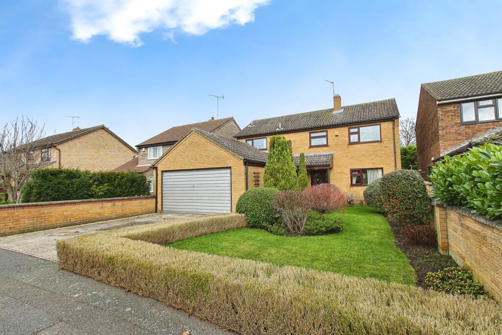 Main image of property: Tom Jennings Close, Newmarket