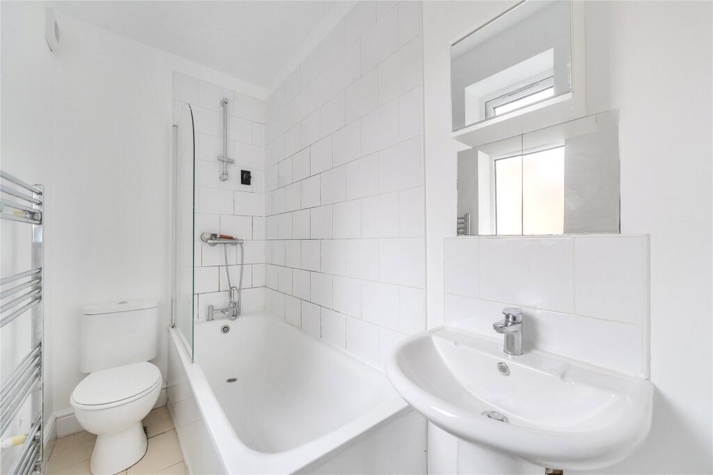 Apartment in Beckenham - More