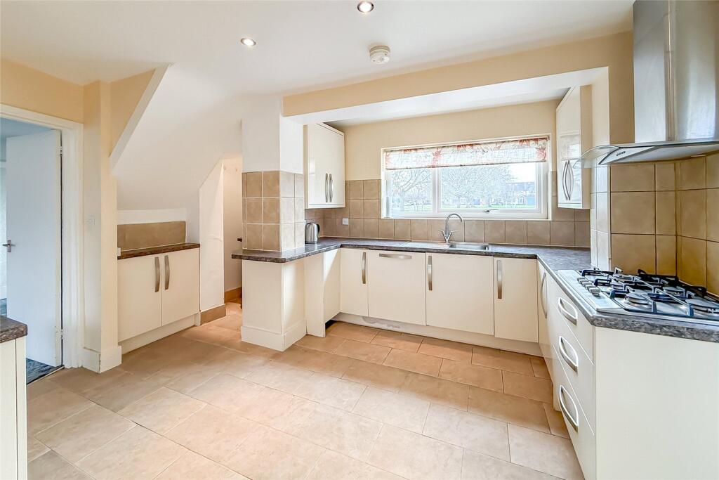 Additional image 16 of St. Vincent Drive, St. Albans, Hertfordshire, AL1