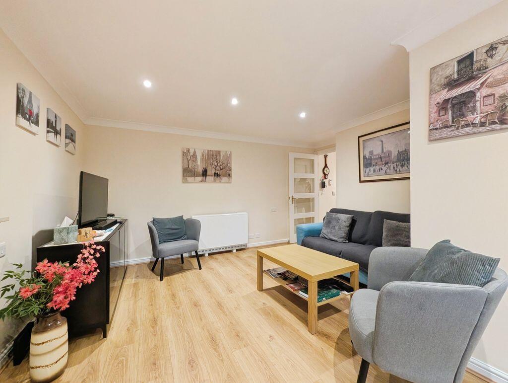 Apartment in Newcastle upon Tyne, Tyne and Wear - View 4