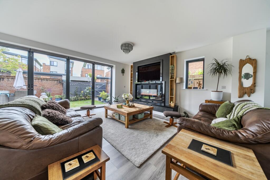 Main image of property: Teeton Mill Place Newbury RG14