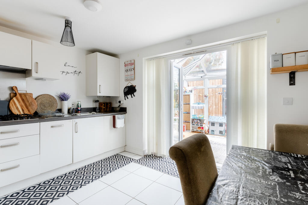 House in Bristol, Scholar's Chase, Stoke Park and Cheswick - More