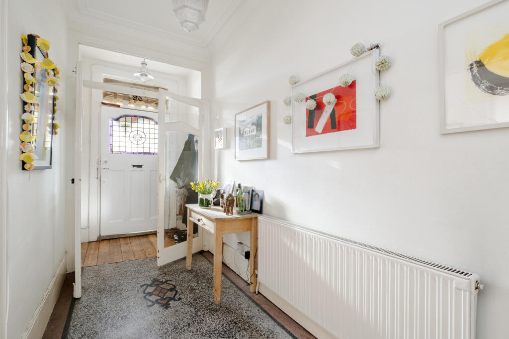House in London - View 4