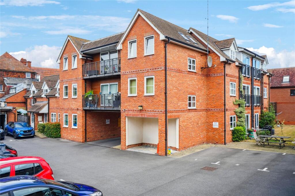 Main image of property: Church Street, Twyford, Berkshire, RG10