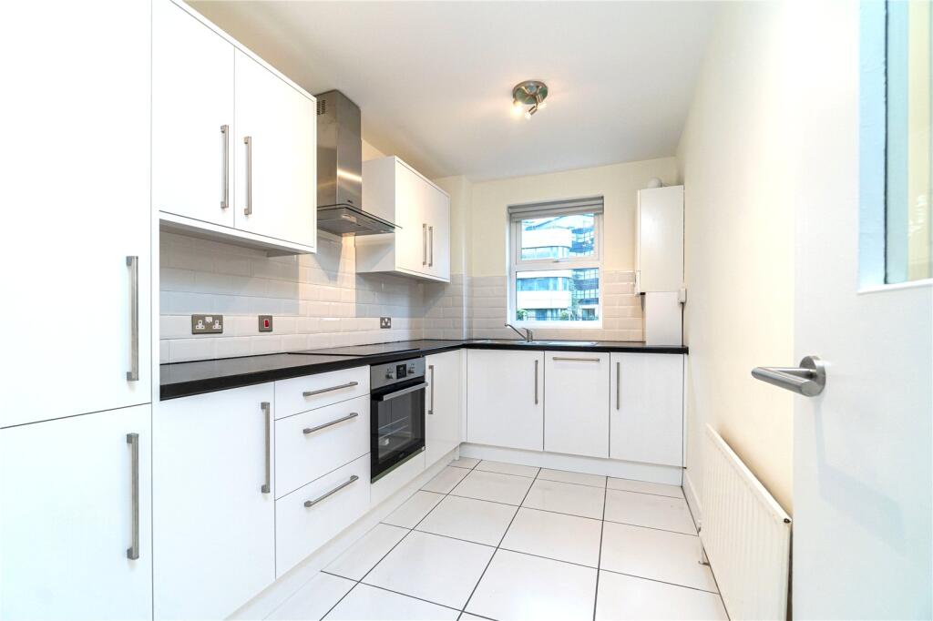 Main image of property: Viceroy Court, 36 Dingwall Road, Croydon, CR0