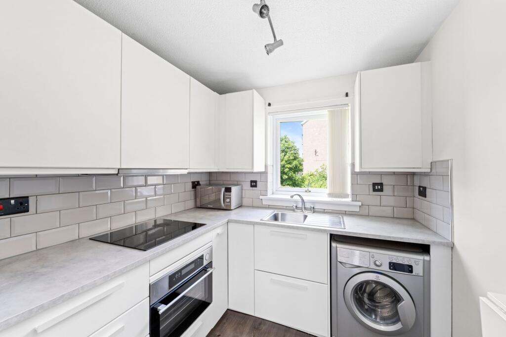 Apartment in Renfrew, Victory Gardens, Porterfield - View 3