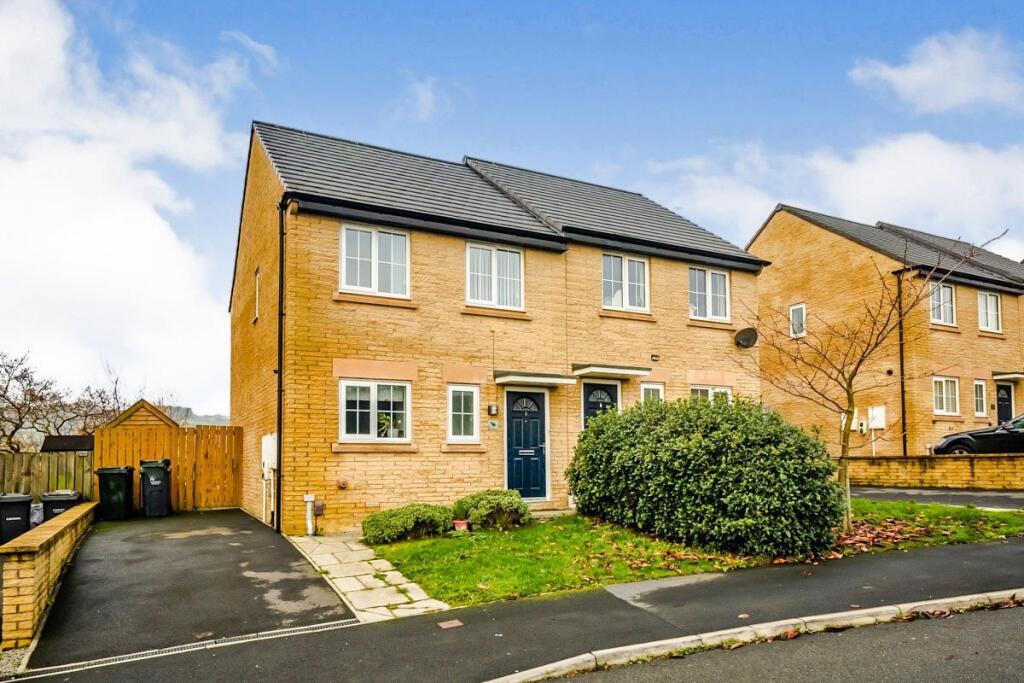 Main image of property: Beck Bridge Lane, Allerton, Bradford, West Yorkshire, BD15