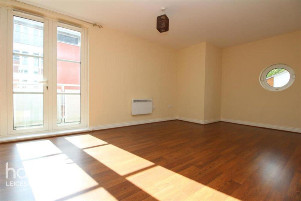 Apartment in Leicester - View 5