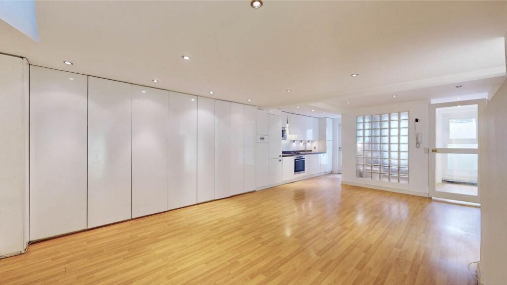 Apartment in London - View 5