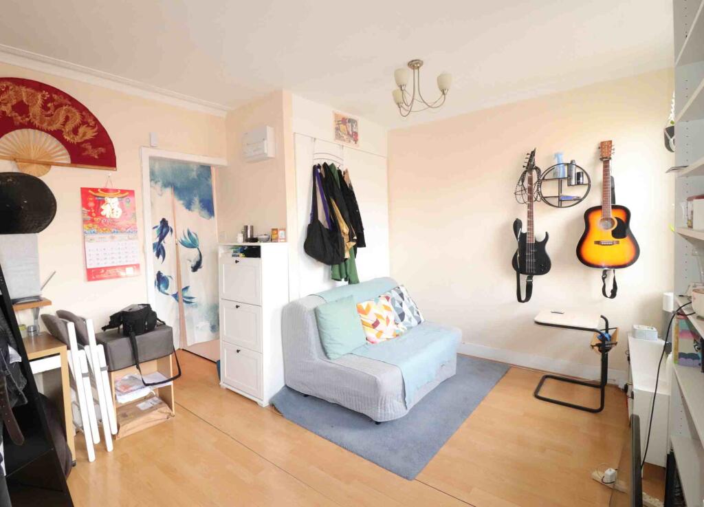 Main image of property: Croydon Road, Penge