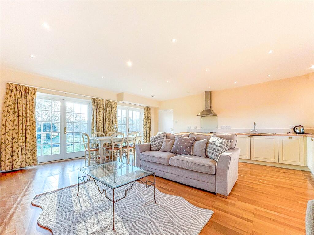 House in Swindon - View 2