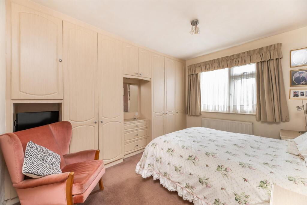 House in Bradford, Menston - View 5