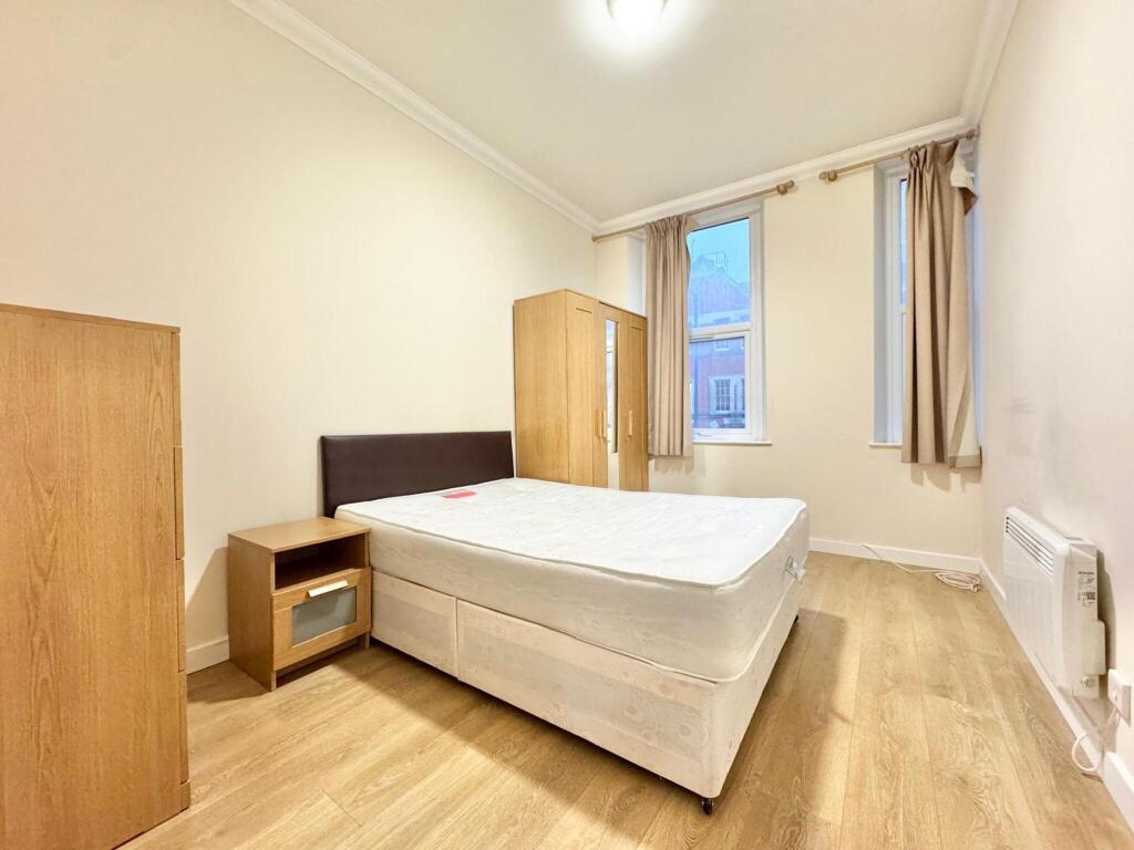 Apartment in London - View 5