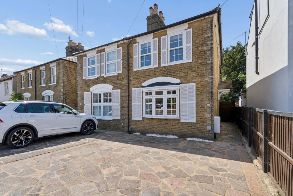 Main image of property: New Road, Croxley Green, Rickmansworth, Hertfordshire, WD3 3EP