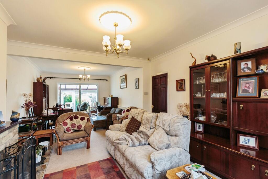 Burwood Drive, Blackpool, Lancashire, FY3 photo 4