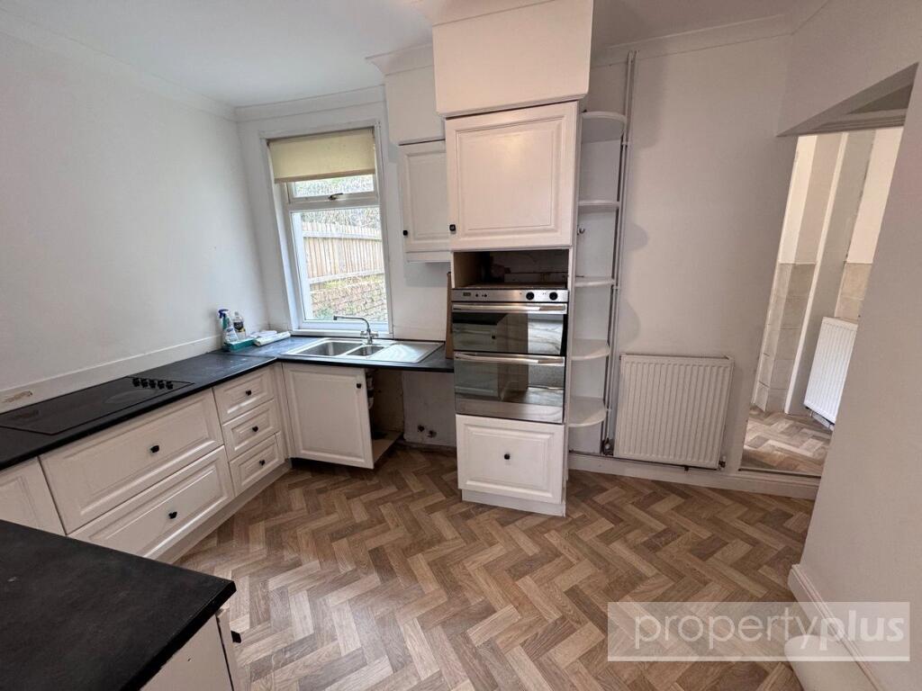 House in Pontygwaith, Stanleytown, Tylorstown - View 2